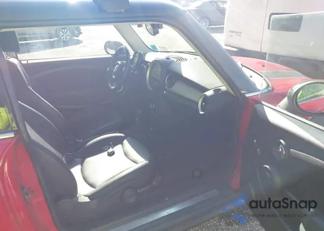 2013 Mini Hardtop Cooper из США, поврежденный, VIN WMWSU3C50DT544036